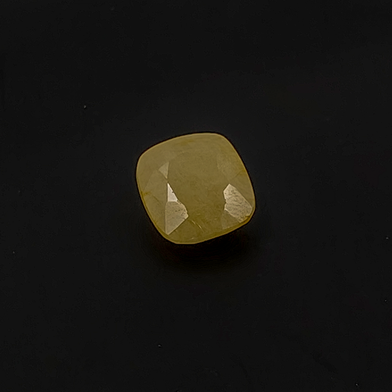 Yellow Sapphire (Burmese) - 8.69 Carat