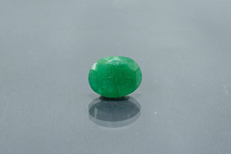 emerald 5.37 carat front image