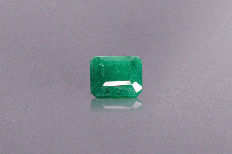emerald 4.54 carat front image