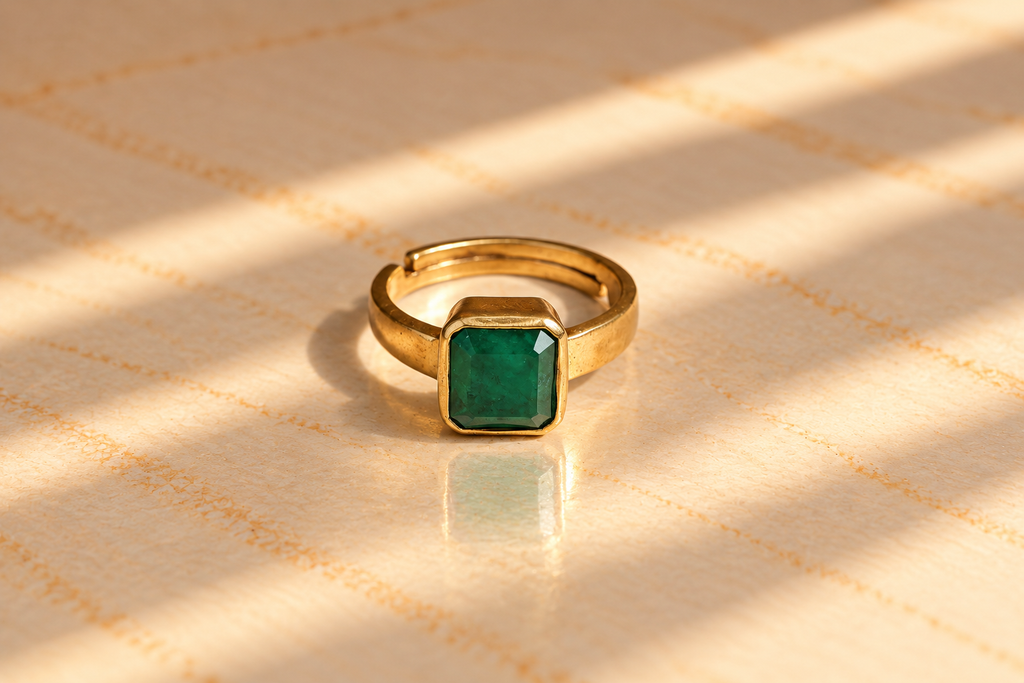 Emerald (Panna) Ring (6 to 7 Ratti)
