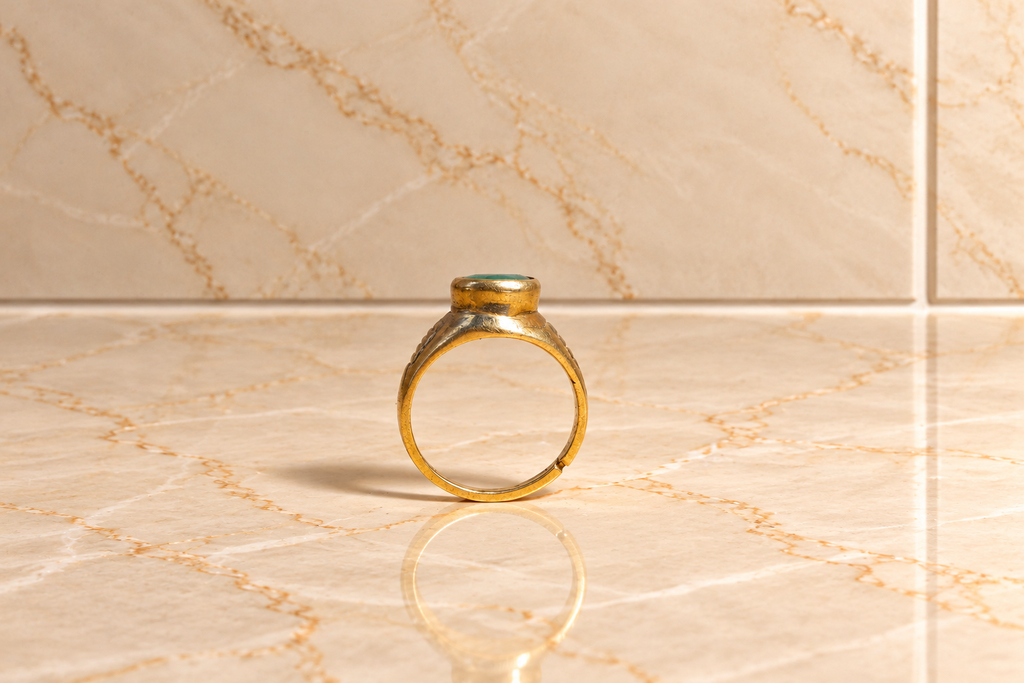 Onyx Stone Panchdhatu Ring (6-7 Ratti)
