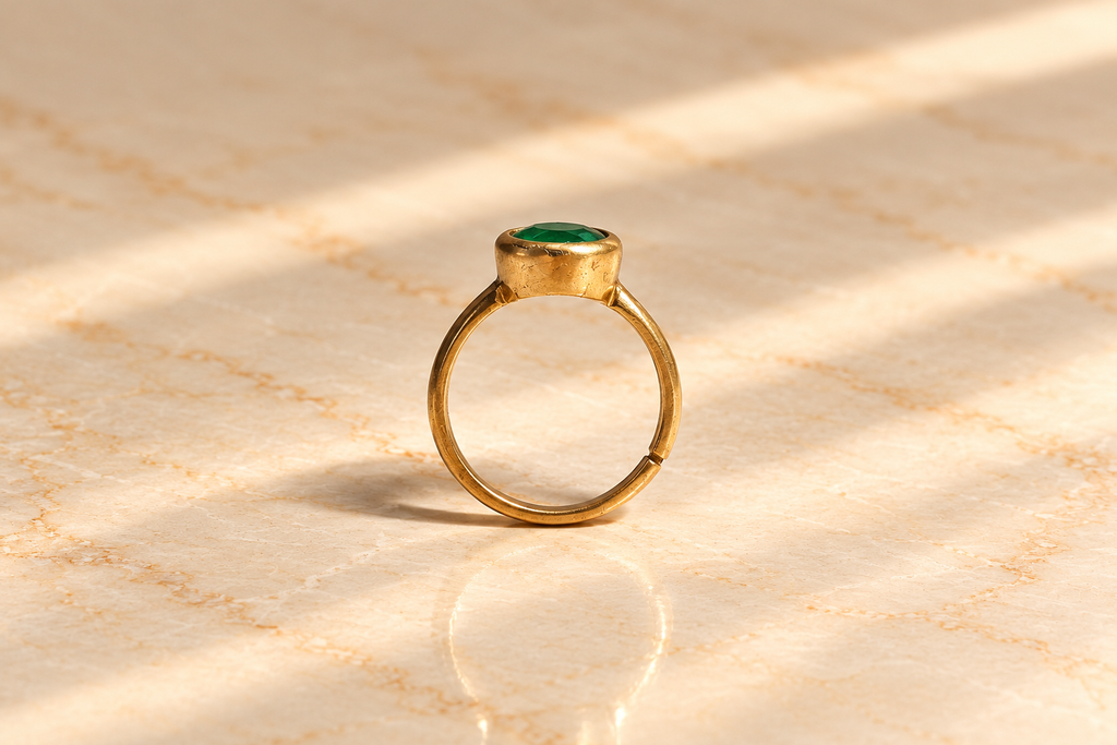 Emerald Ring (6 to 7 Ratti)