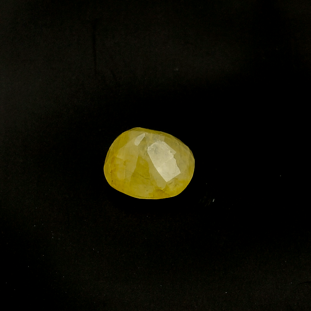 Yellow Sapphire (Burmese) - 7.04 Carat