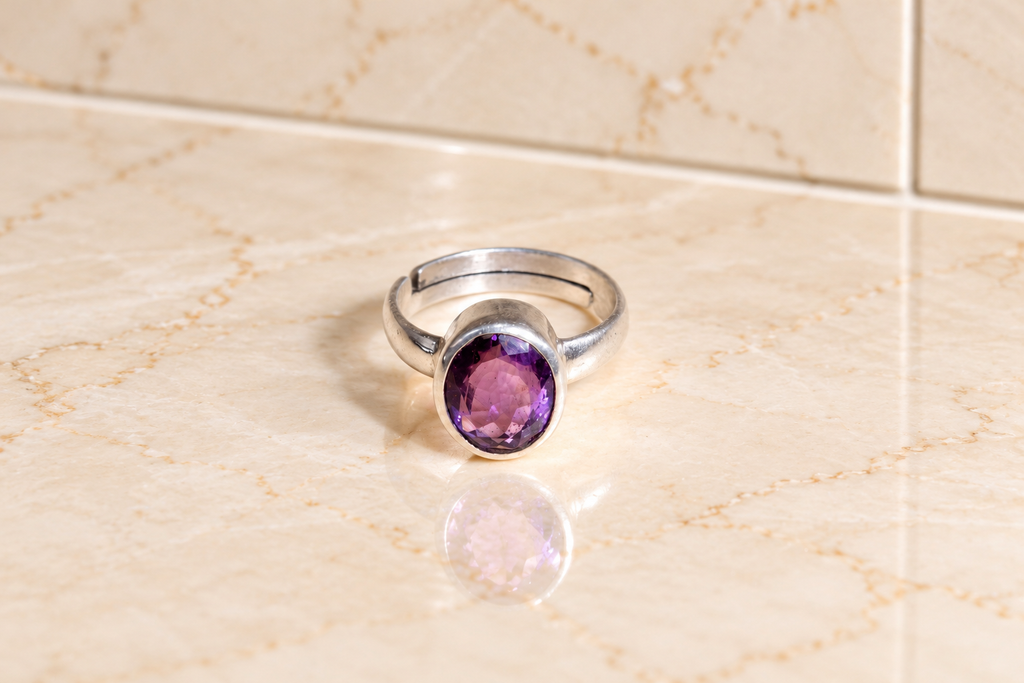Natural Amethyst Silver Ring (6-7 Ratti)