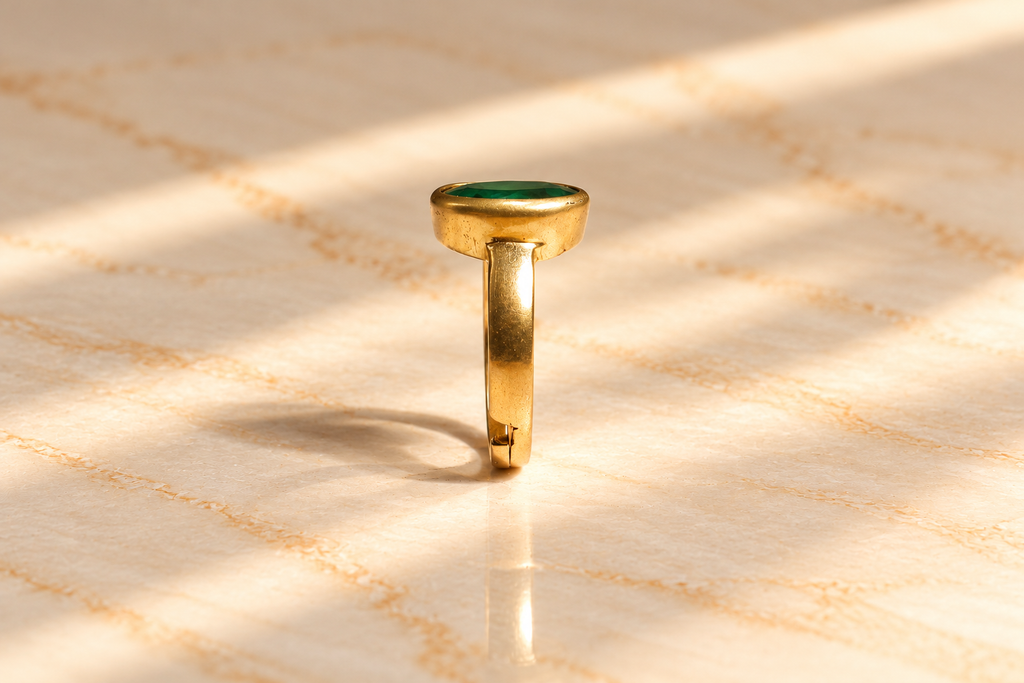 Emerald Ring (6 to 7 Ratti)