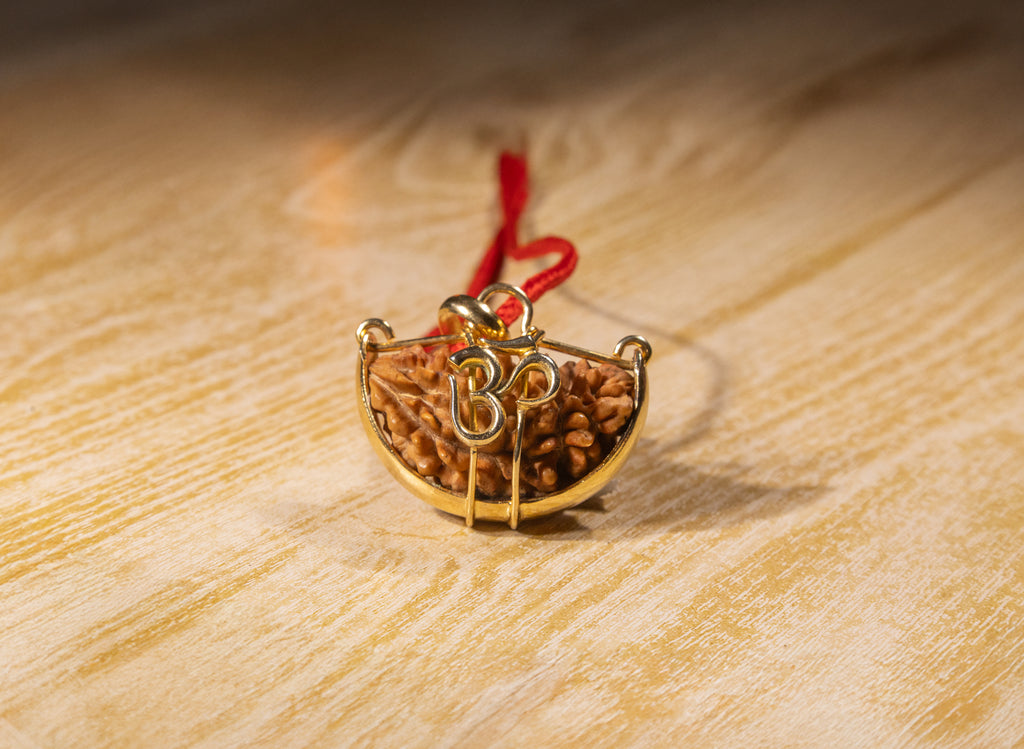 1 Mukhi (OM) Rudraksha
