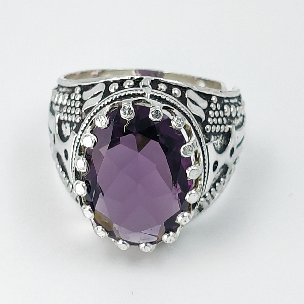Royal Antique Amethyst Ring (10 Carat)