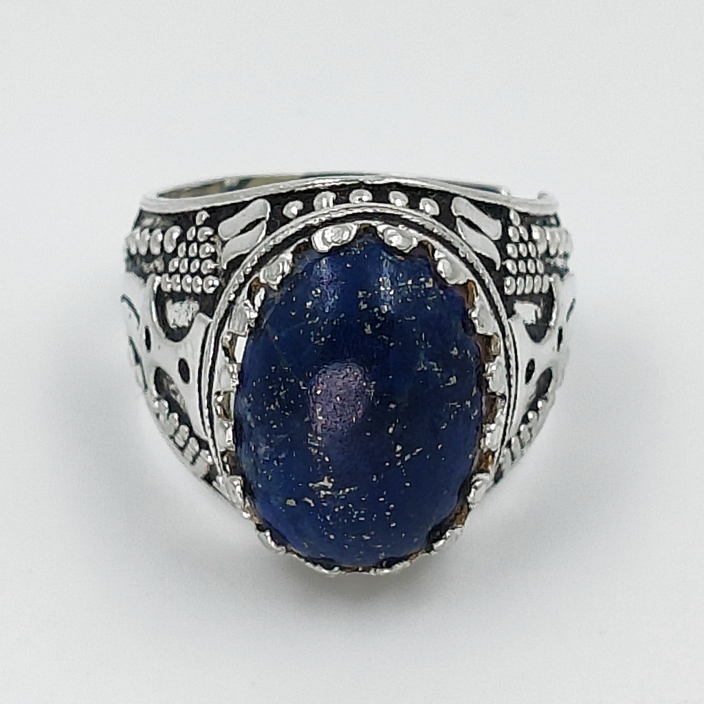 Royal Antique Lapis Lazuli Ring (9.20 Carat)