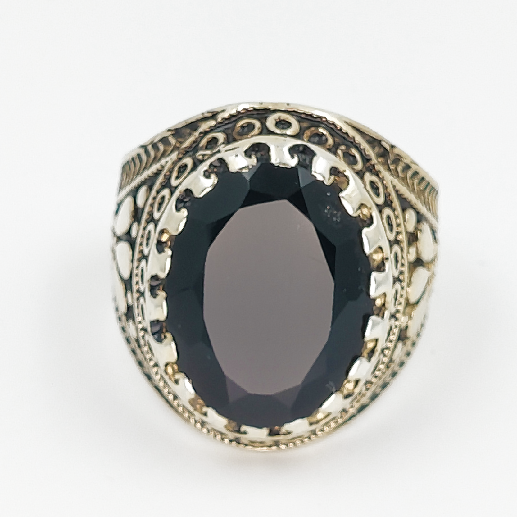 Royal Antique Black Agate Ring (9.10 Carat)