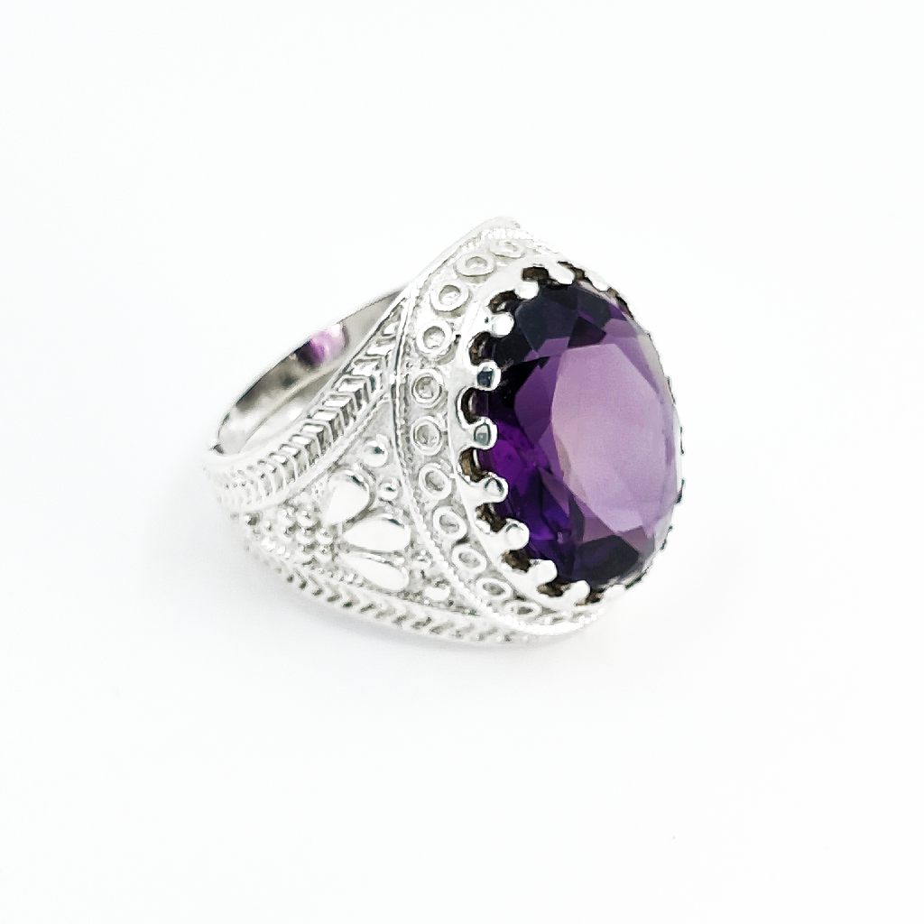 Royal Amethyst Ring (11 Carat)