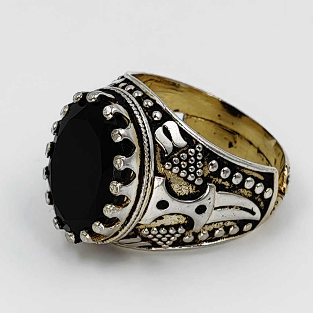 Royal Antique Black Agate Ring (11.20 Carat)