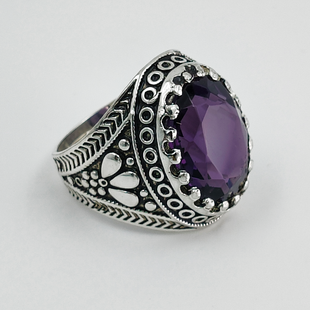Royal Antique Amethyst Ring (10.50 Carat)