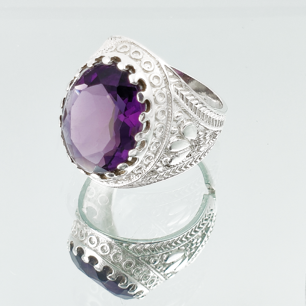 Royal Amethyst Ring (11 Carat)