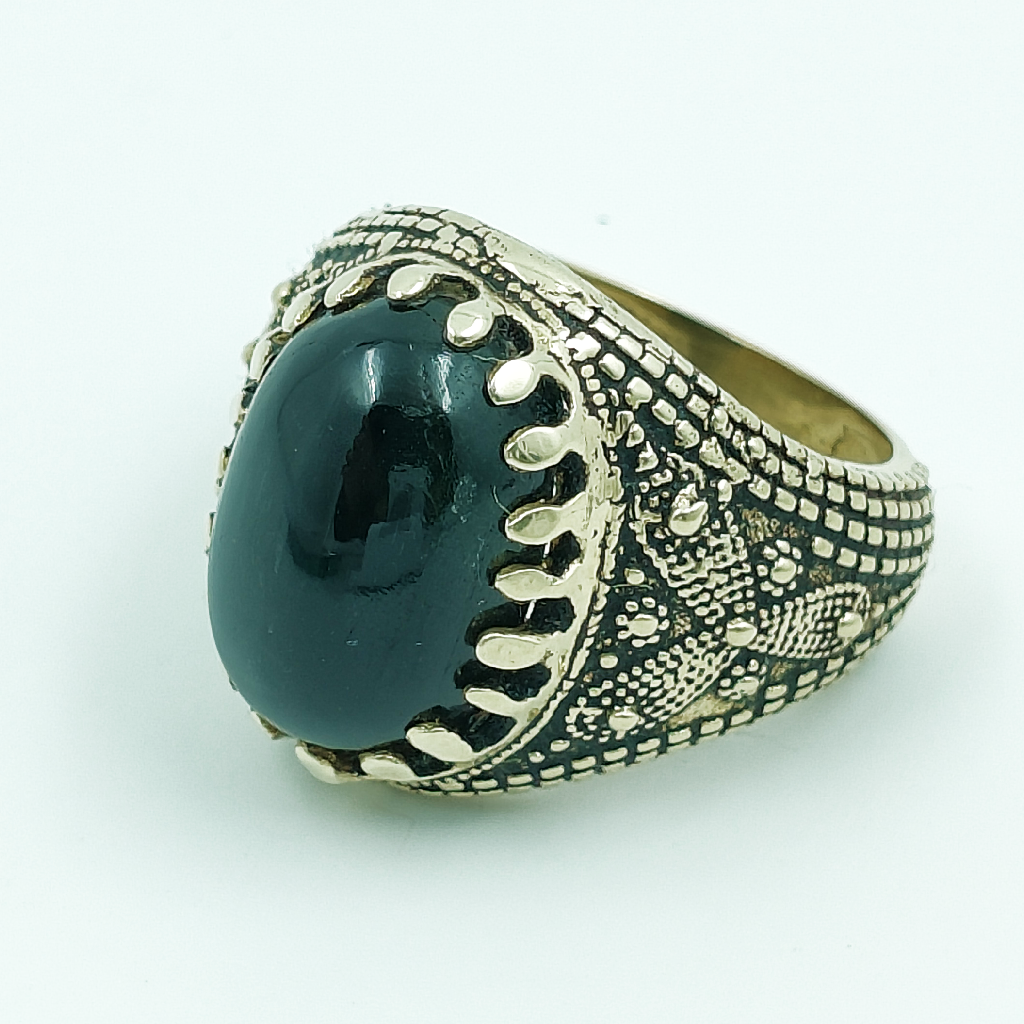 Royal Antique Black Agate Ring (10.90 Carat)