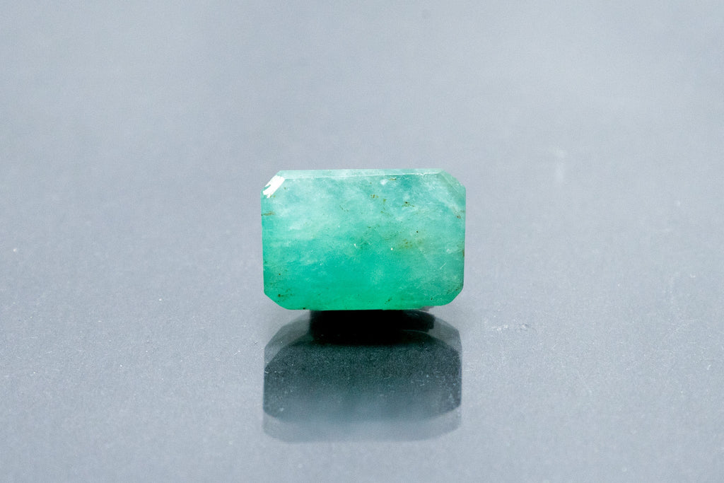 emerald 4.78 carat front image