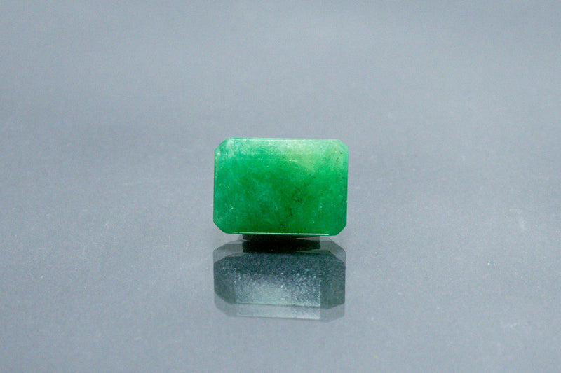emerald 4.97 carat front image