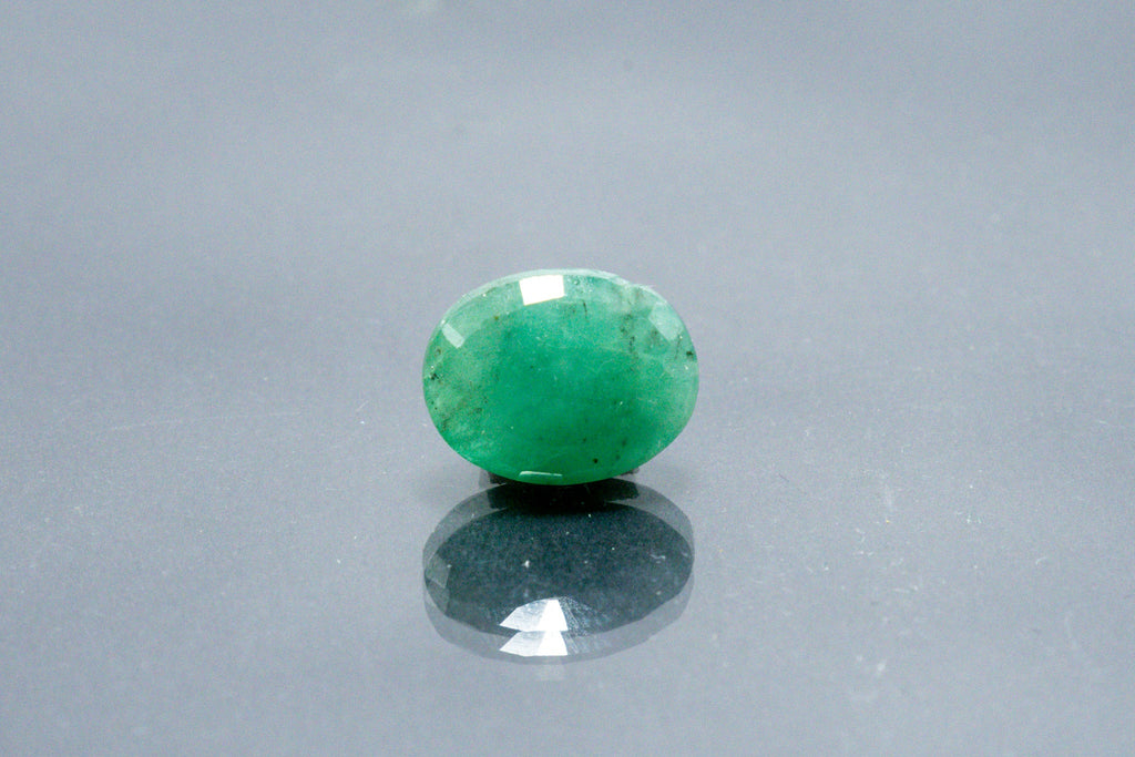 emerald 5.26 carat back image