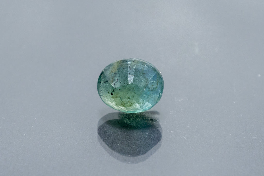 emerald 5.28 carat back image