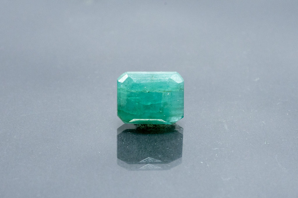 emerald 5.29 carat back image