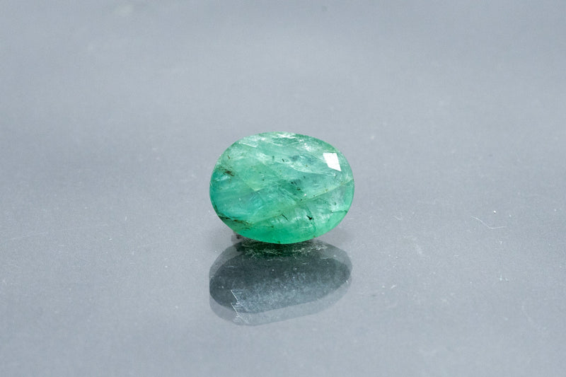 emerald 5.43 carat front image