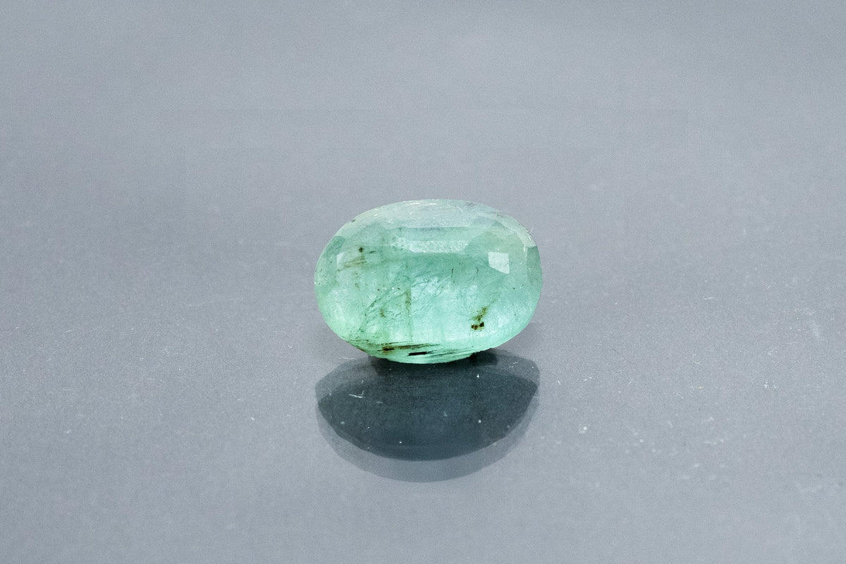 emerald 5.45 carat back image