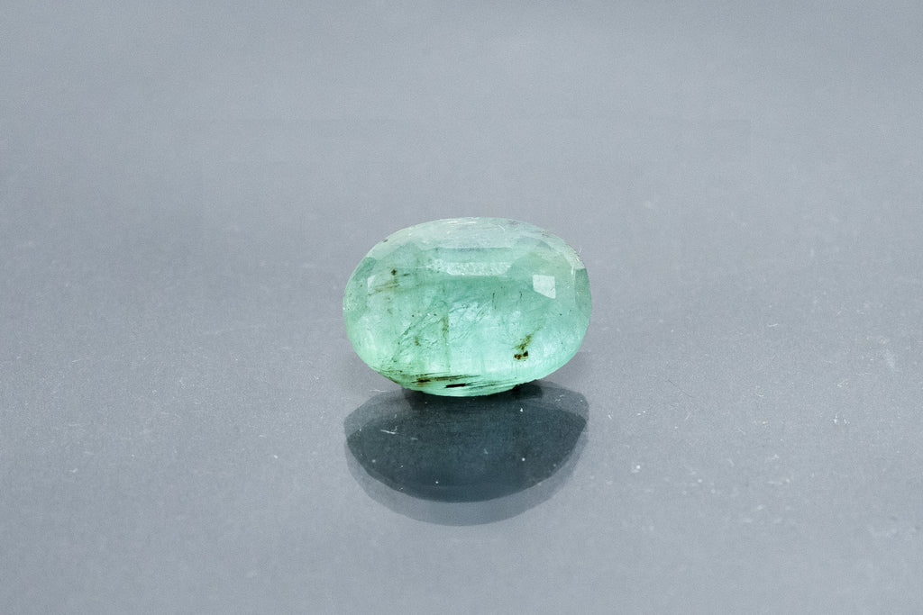 emerald 5.45 carat back image