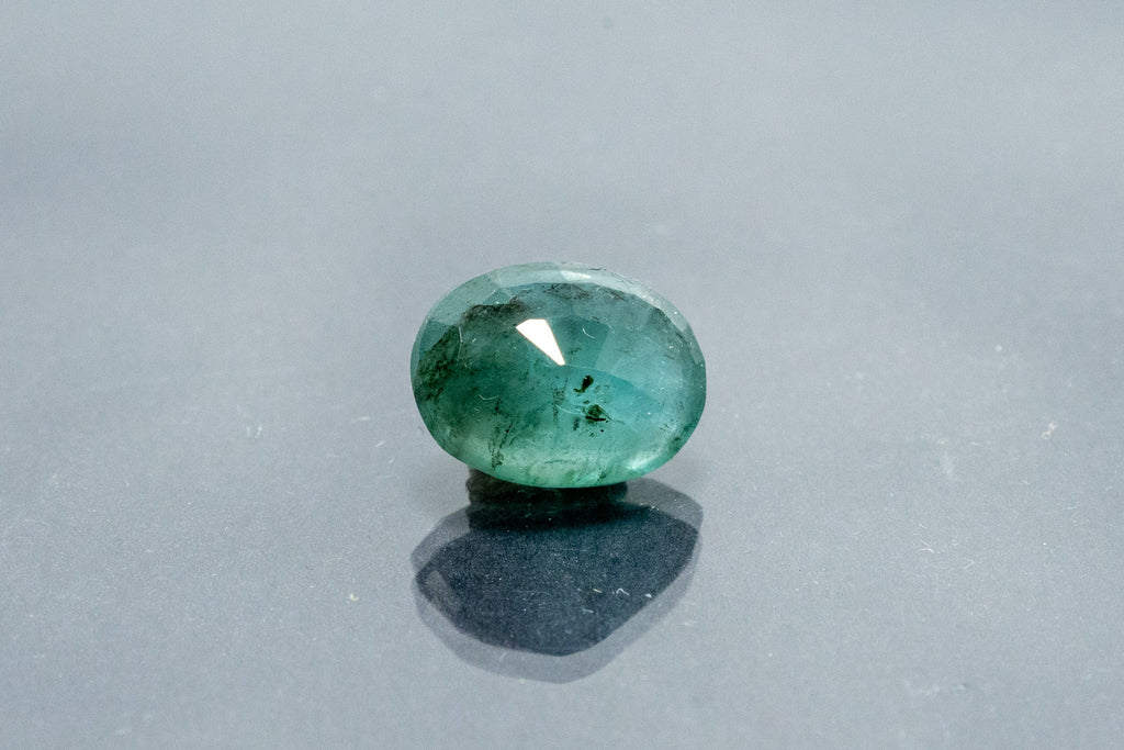 emerald 5.58 carat back image