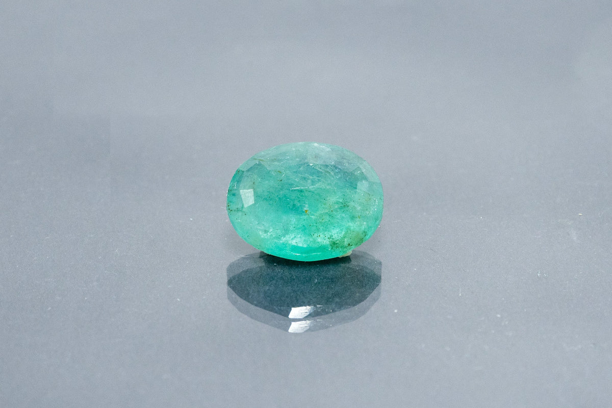 emerald 5.62 carat back image