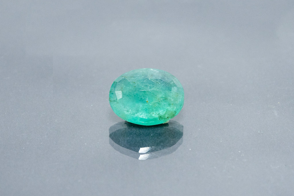 emerald 5.62 carat back image
