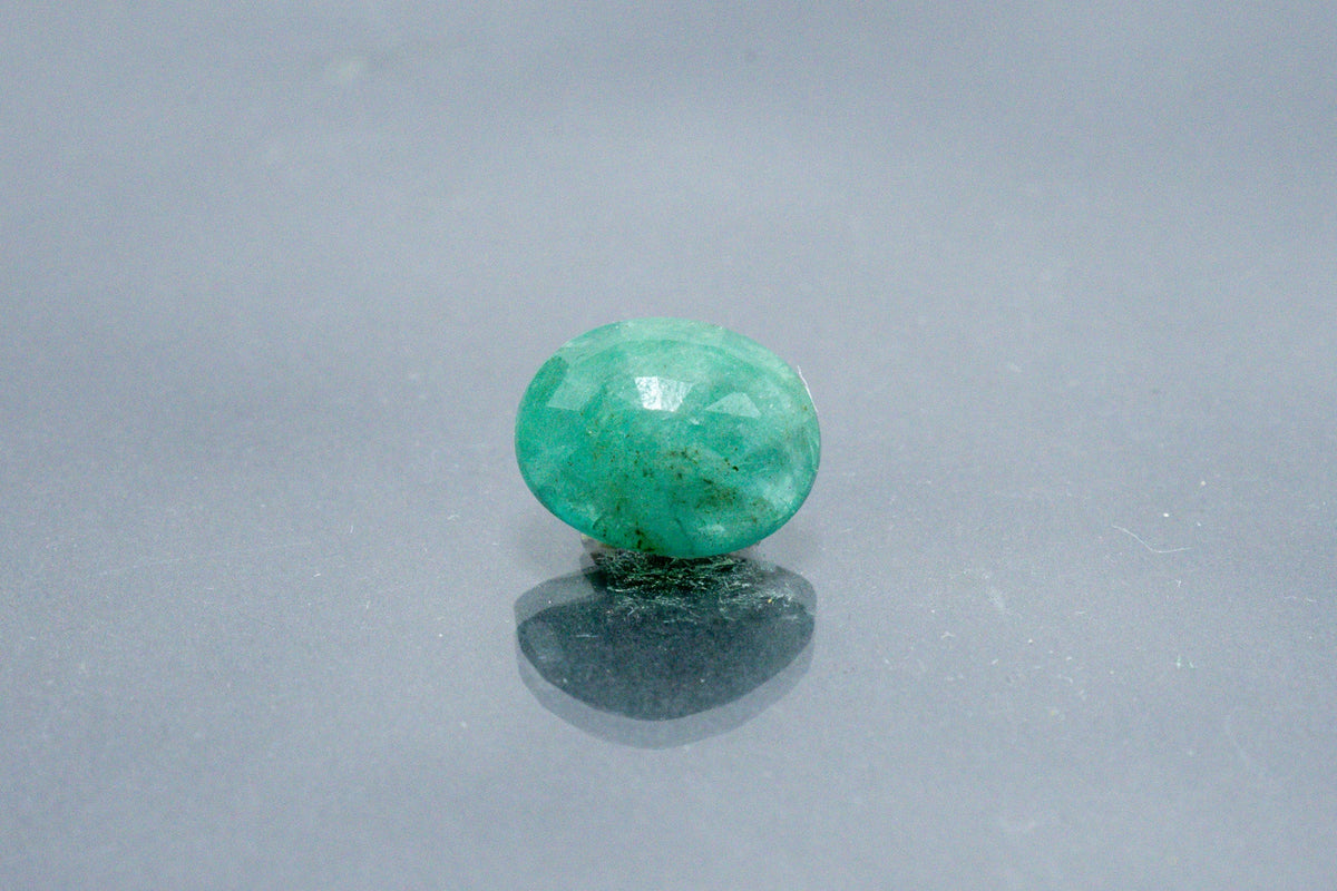 emerald 5.73 carat back image