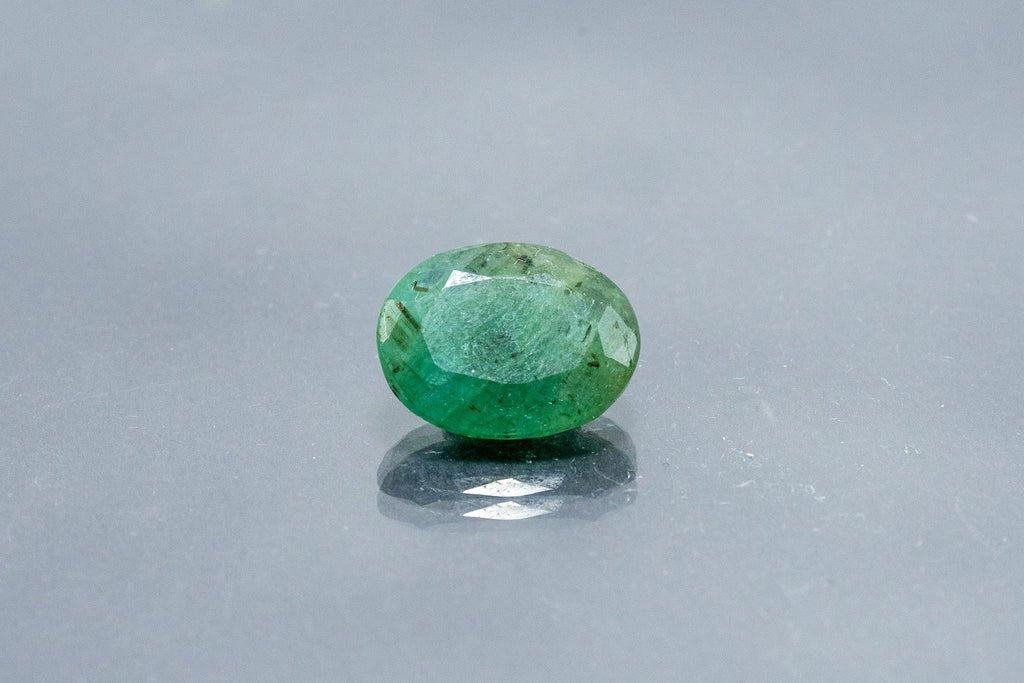 emerald 5.76 carat front image