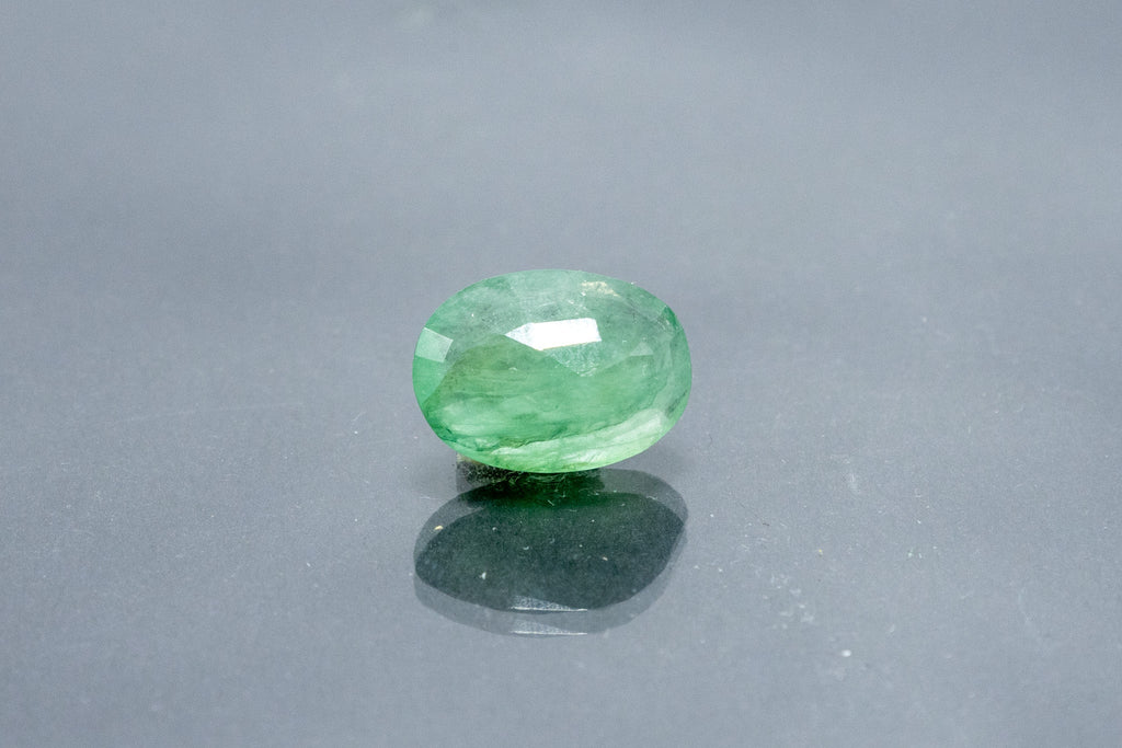 emerald 6.17 carat back image