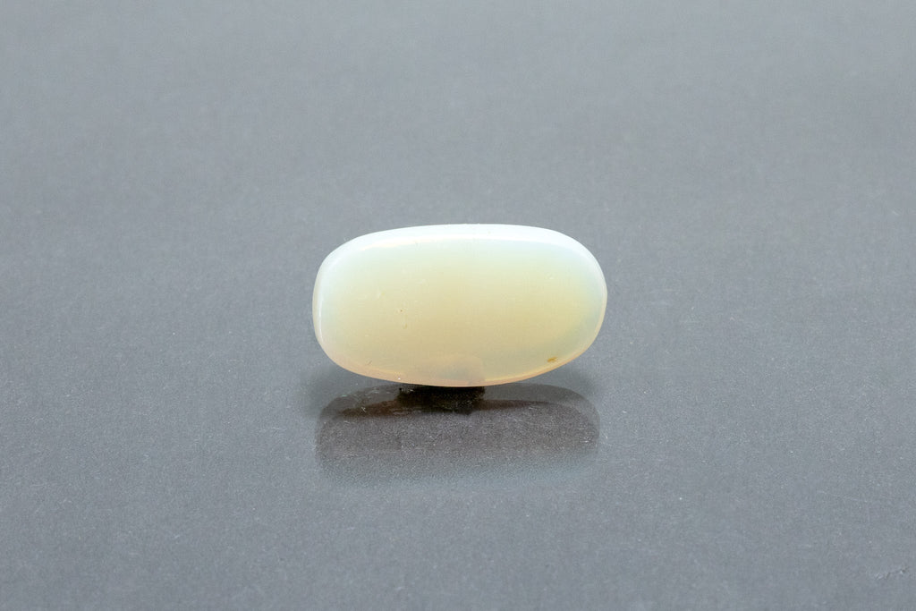 australian opal 8 carat back image