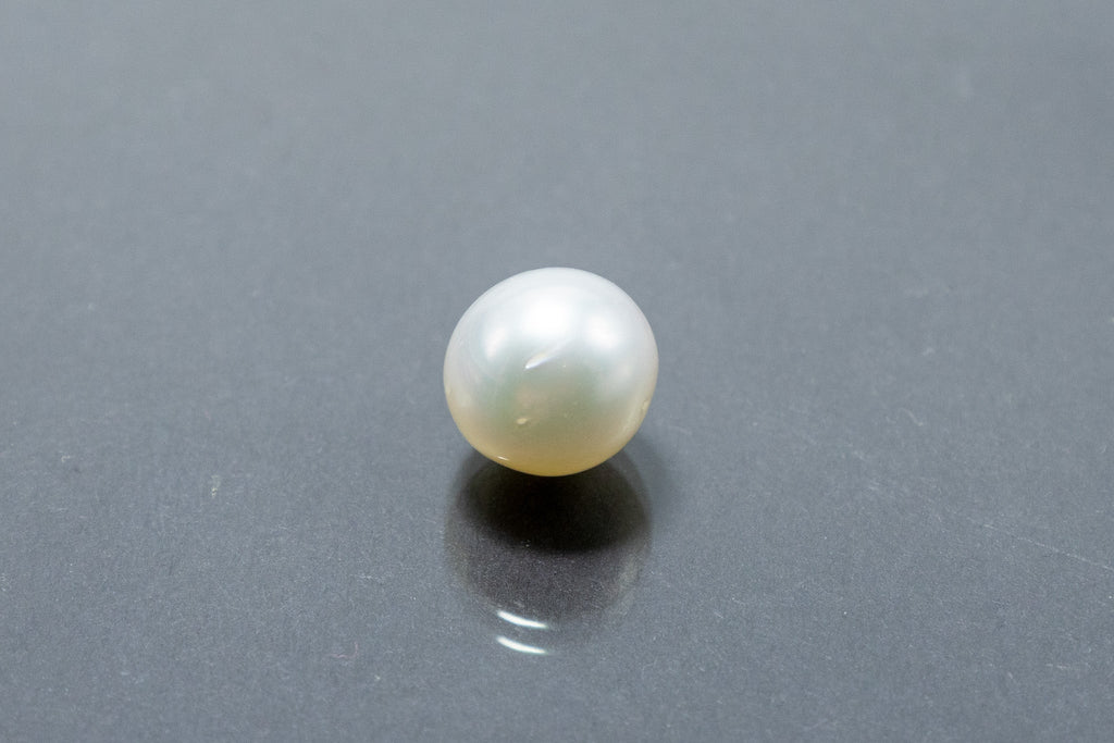 south sea pearl 7.55 carat front image