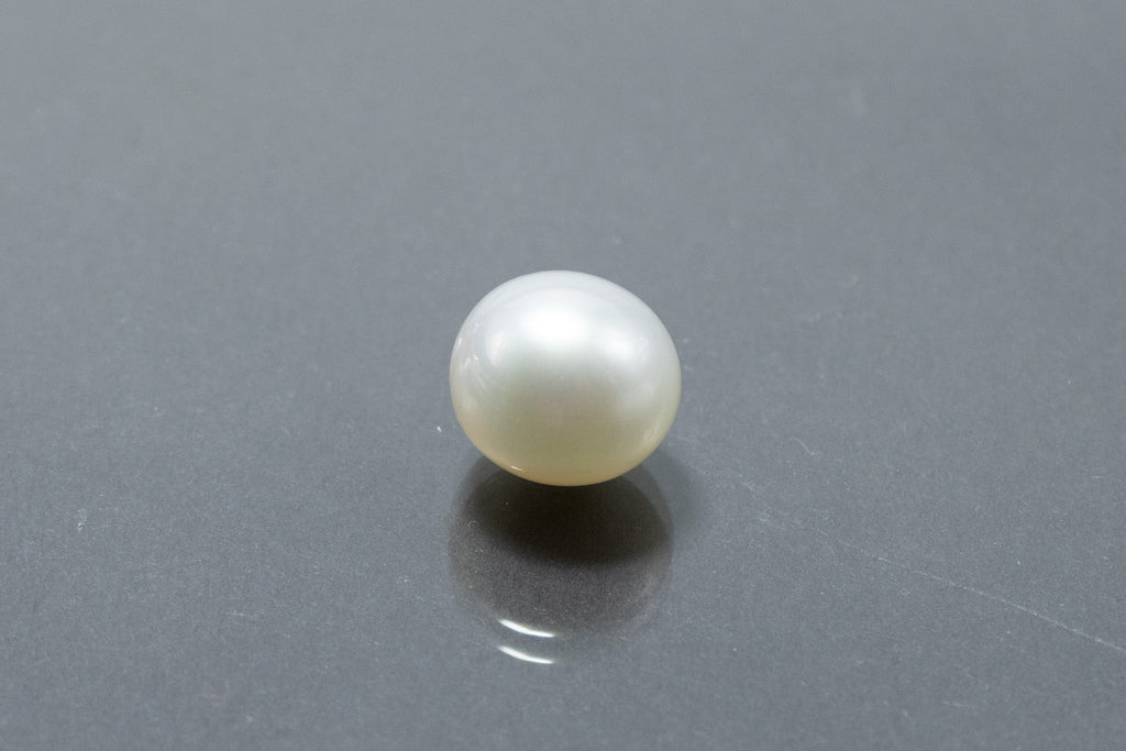 south sea pearl 7.92 carat front image