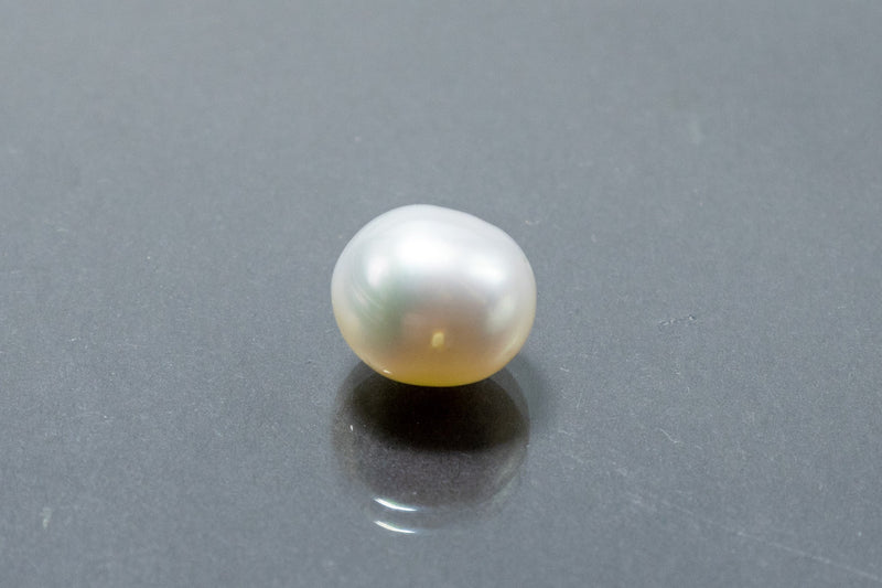 south sea pearl 8.06 carat front image