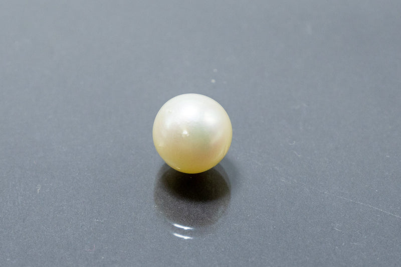 south sea pearl 8.15 carat front image