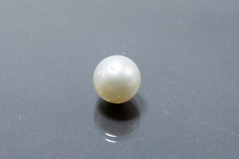 south sea pearl 8.52 carat front image