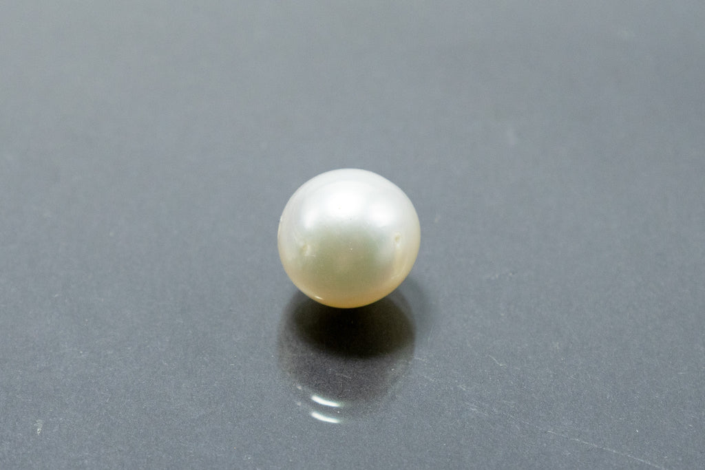 south sea pearl 8.55 carat front image