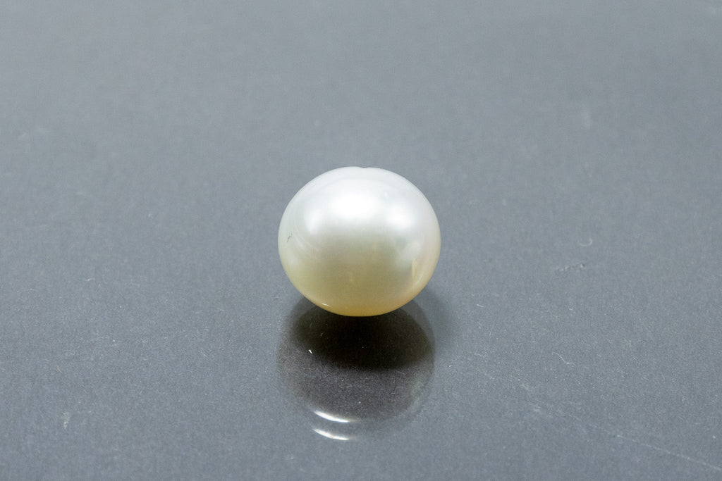 south sea pearl 8.71 carat front image