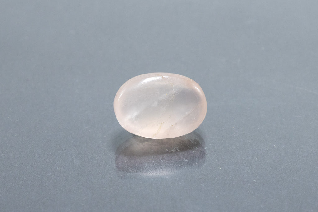 rose quartz 10.3 carat back image