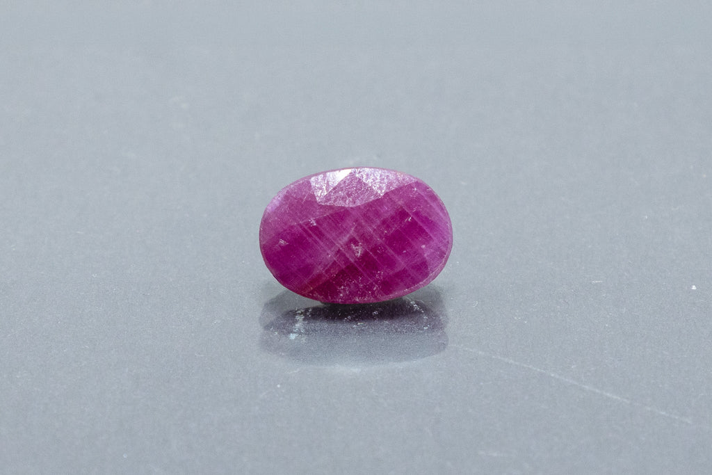 african ruby 3.38 carat back image