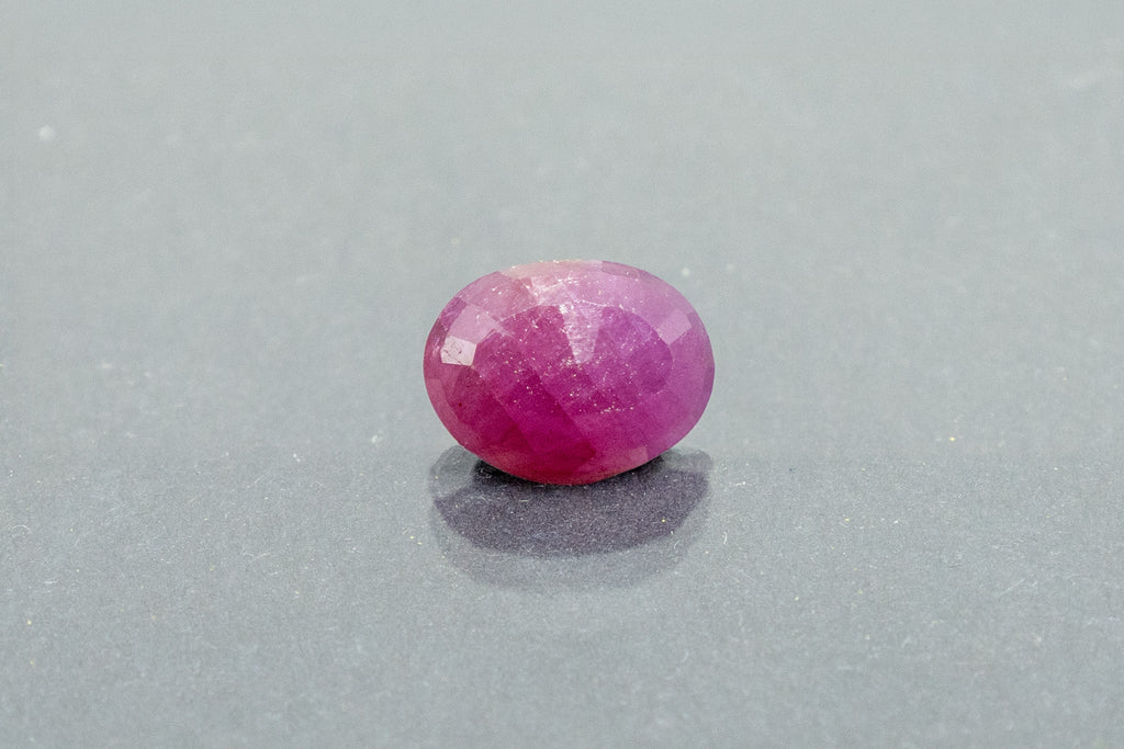 african ruby 3.55 carat back image