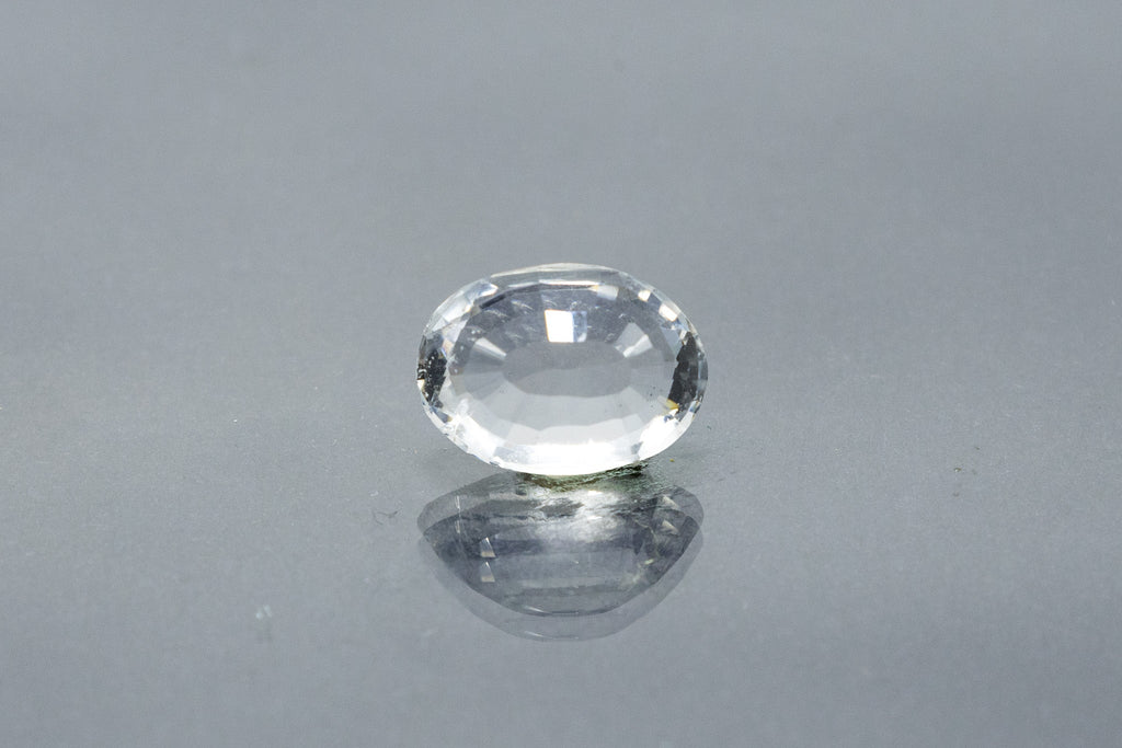 natural topaz 9.09 carat back image