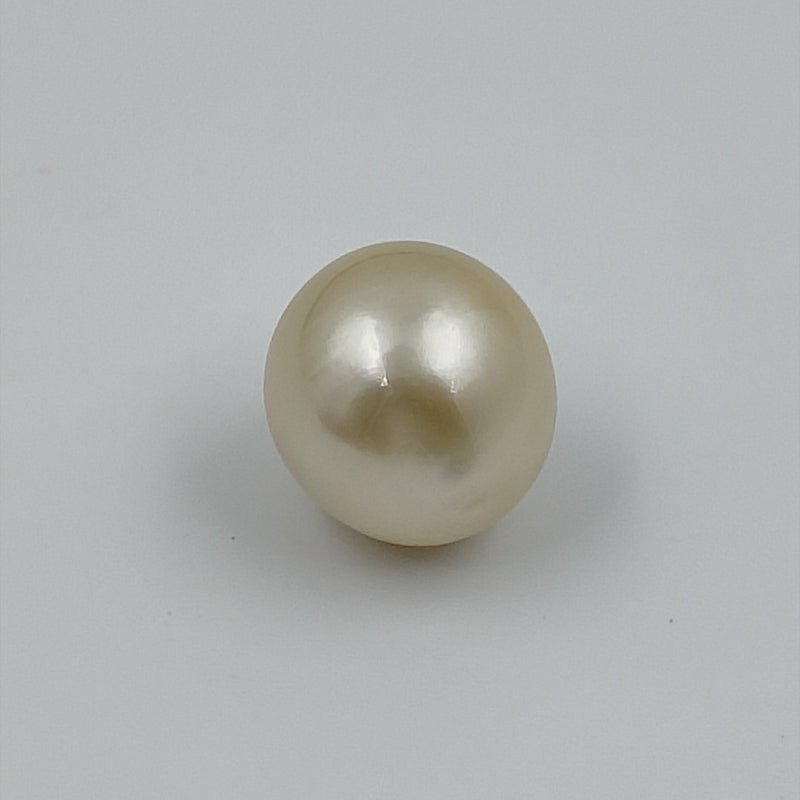 pearl 4.67 carat front image