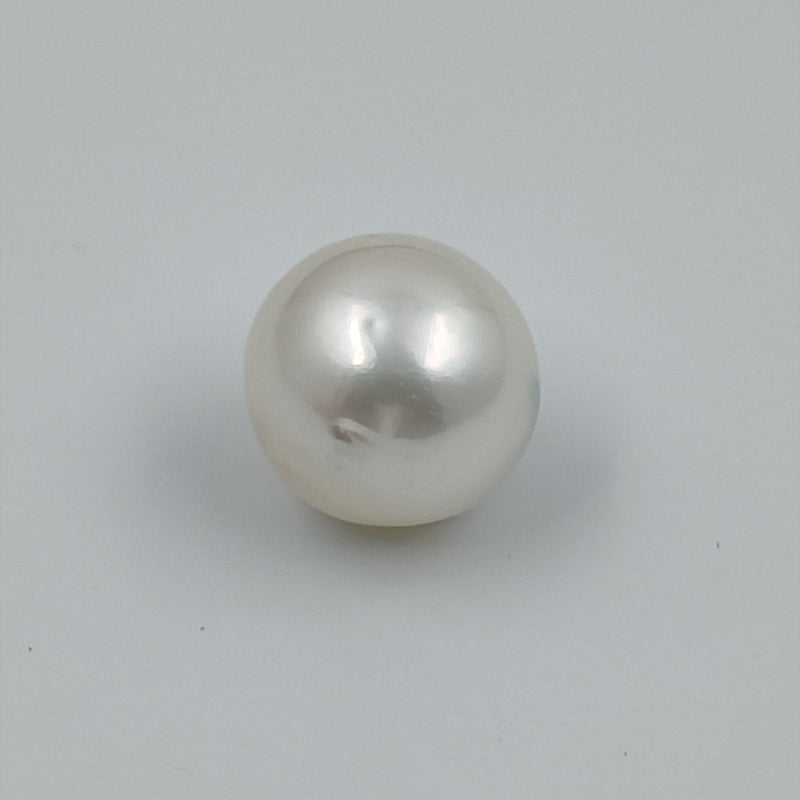 pearl 4.9 carat front image