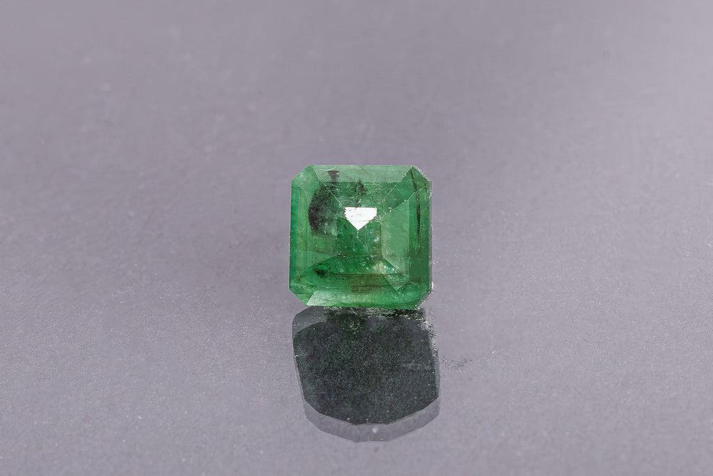 emerald 4.39 carat back image