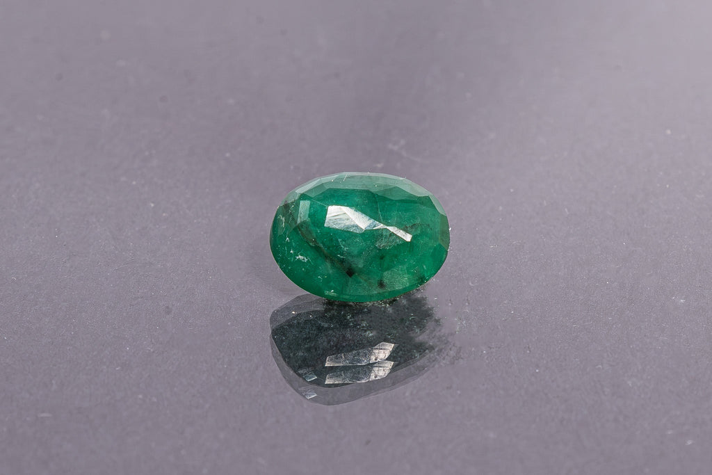 emerald 4.49 carat back image
