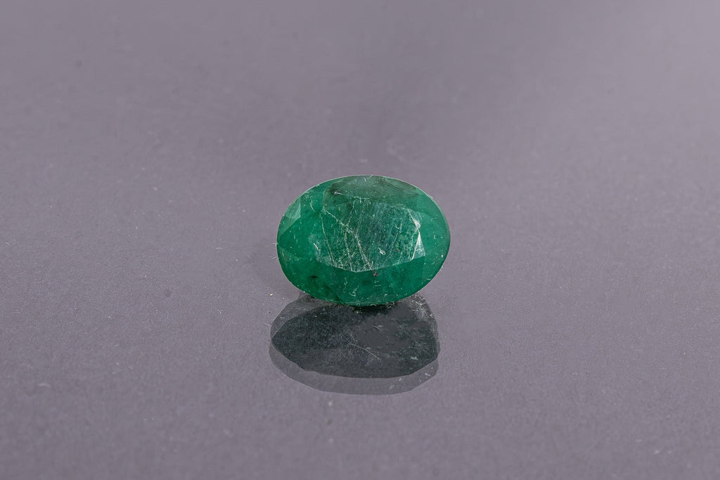 emerald 4.49 carat front image
