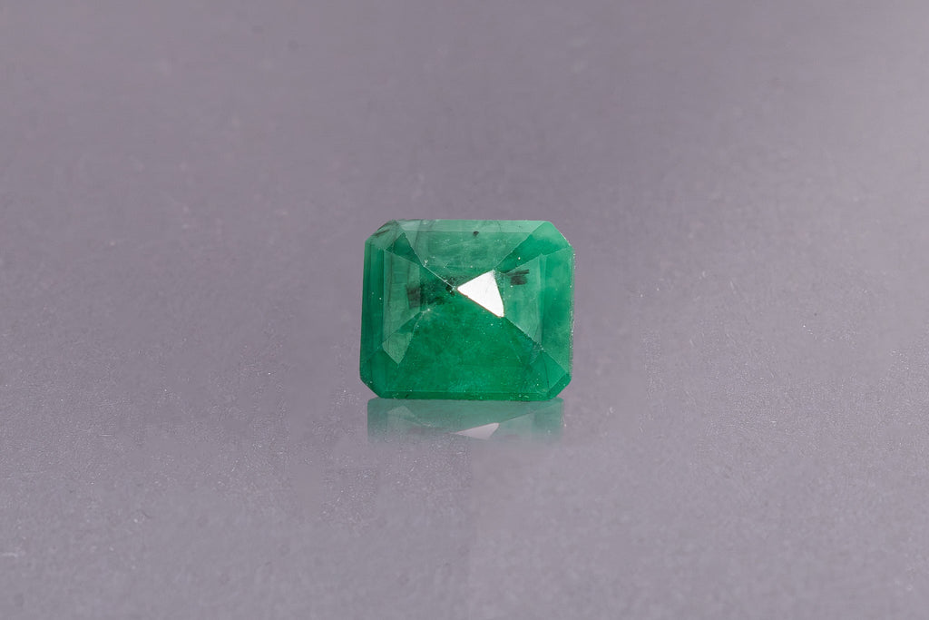 emerald 4.54 carat back image